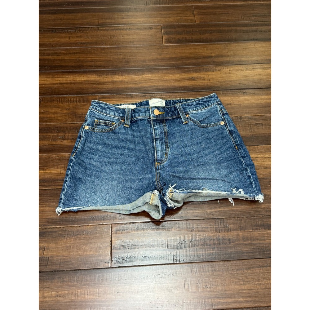 Universal Thread Vintage Midi Denim Shorts Medium Wash Raw Hem Size 4/27R